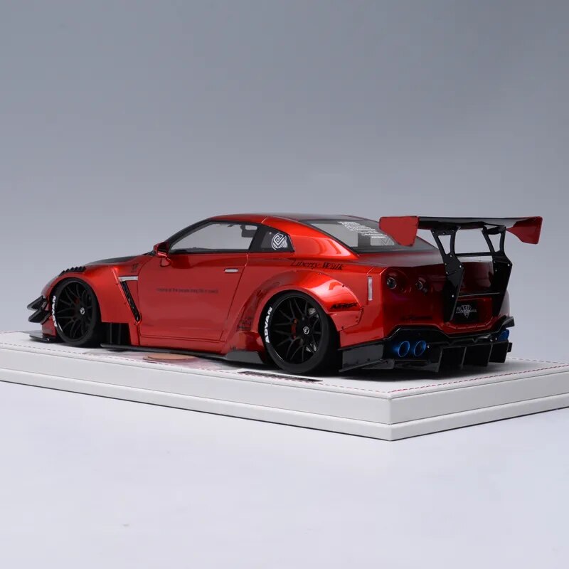 1:18 GT-R R35 2.0 LB